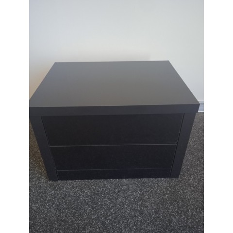 Stolik nocny CEZAR NEW ELEGANCE 55x37x40,5 - OUTLET : Rozmiar - 55x37x40,5